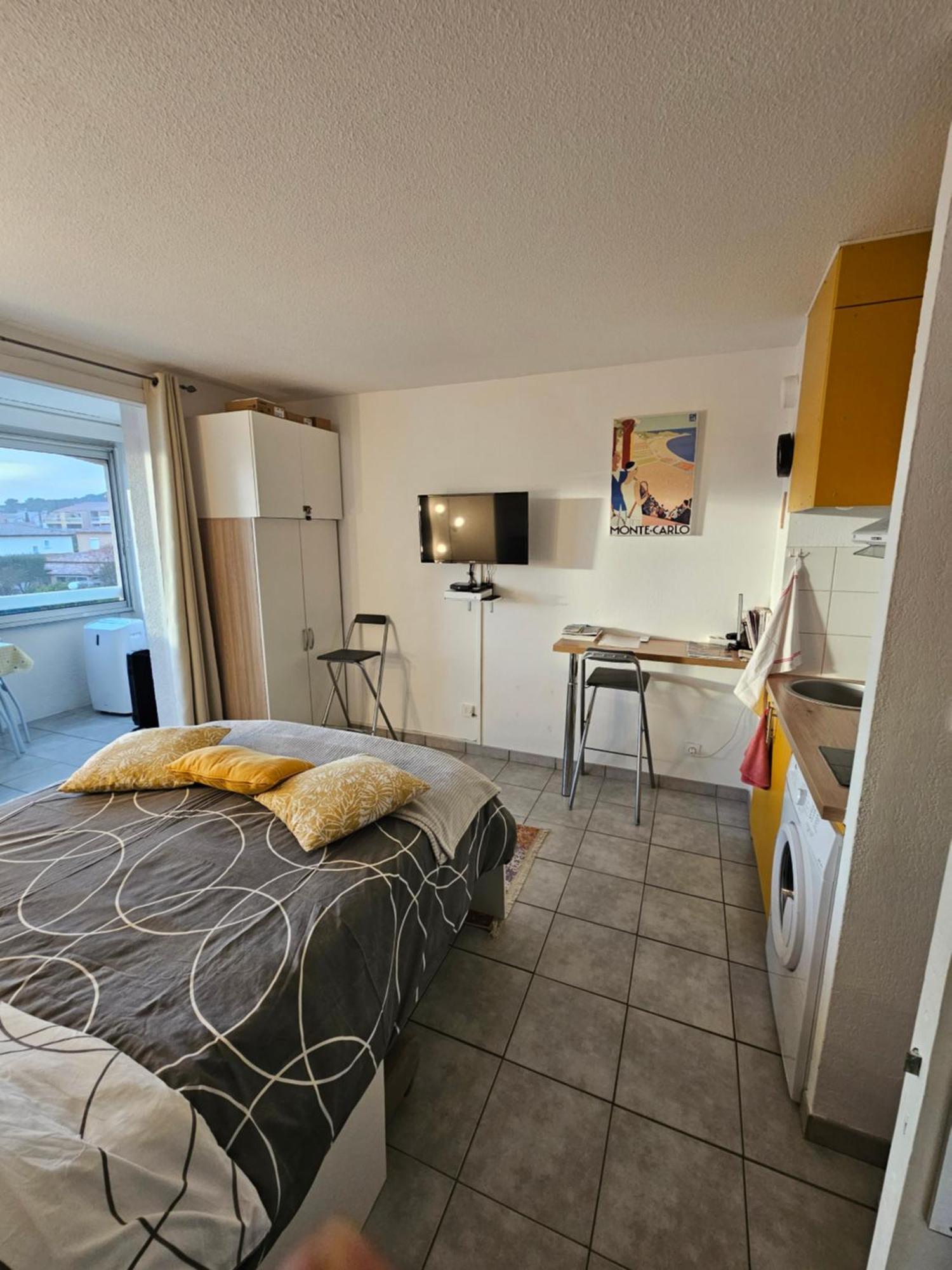 Studio Sanary-Sur-Mer Proche Gare Exterior foto